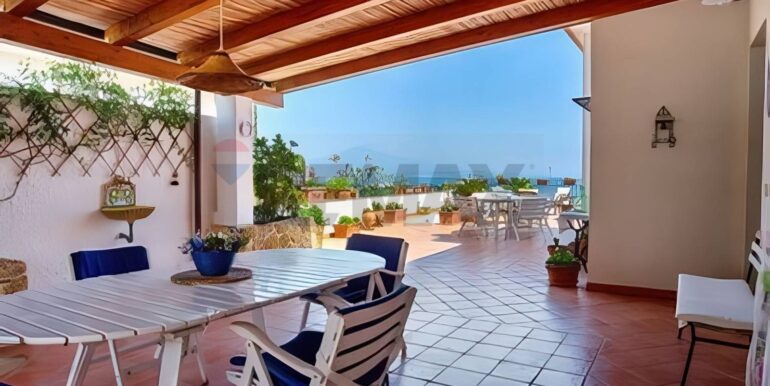 2024102992313-899287-1