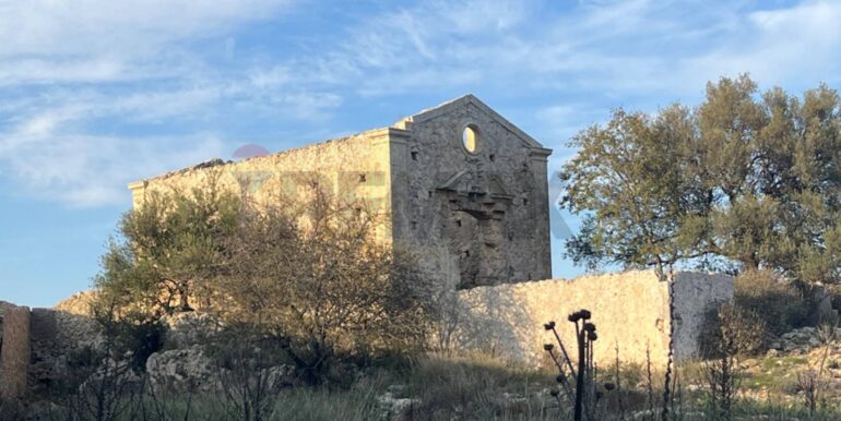 20241030214345-899805-7