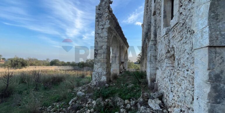 20241030214352-899805-10