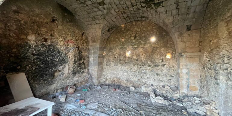 20241030214354-899805-11