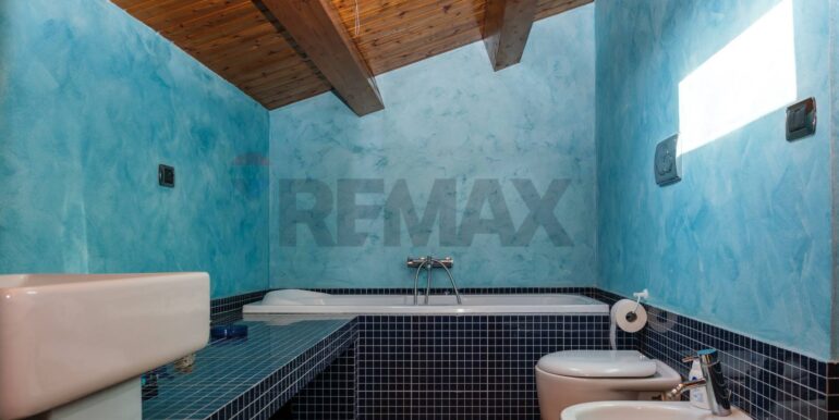 20241105172006-901179-22