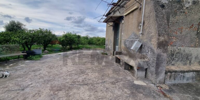 20241105183911-901222-6