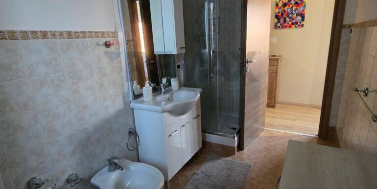 20241121102715-904749-16