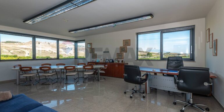 20241122104453-902999-47