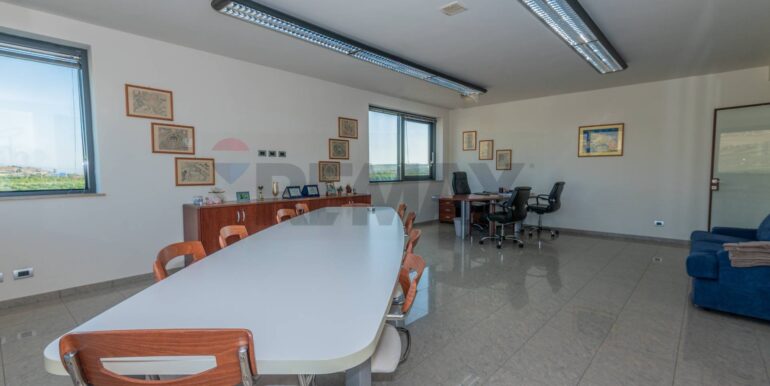 20241122104456-902999-48