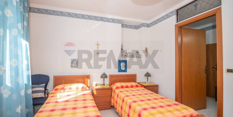 20241126182739-905237-14