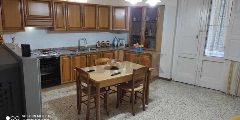 20241127195356-906883-12