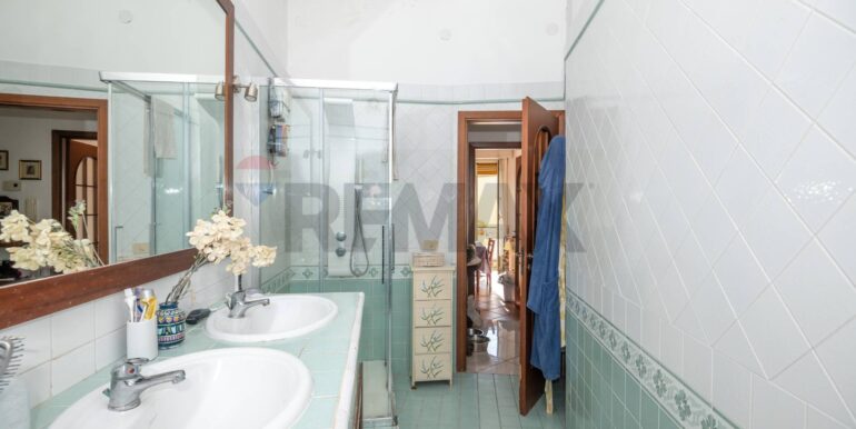 2025011283242-913716-8