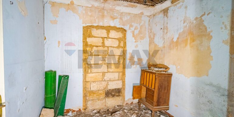 20250113123325-919196-15