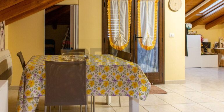 20250116155339-920006-14