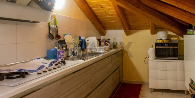 20250116155352-920006-19