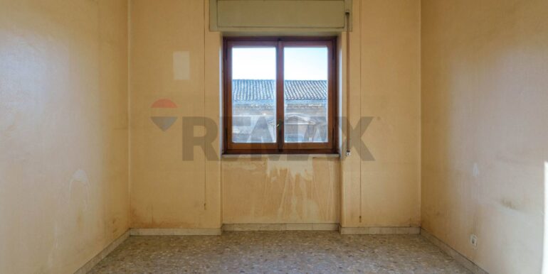 20250116183315-919510-11