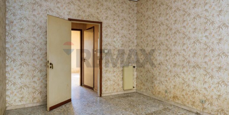 20250116183317-919510-12