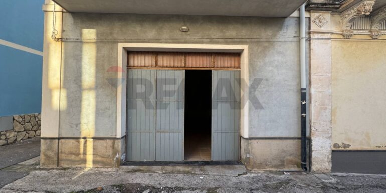 2025012284223-921275-6