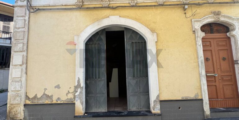 2025012284234-921275-12