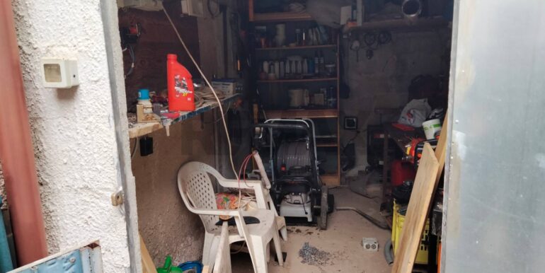 20250123161557-921820-1