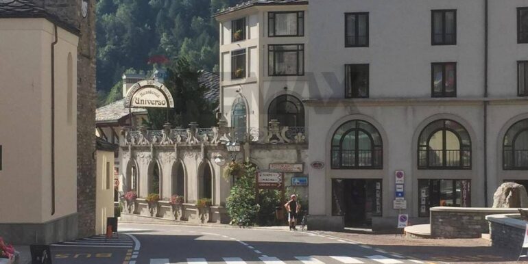 20250127200317-923034-11