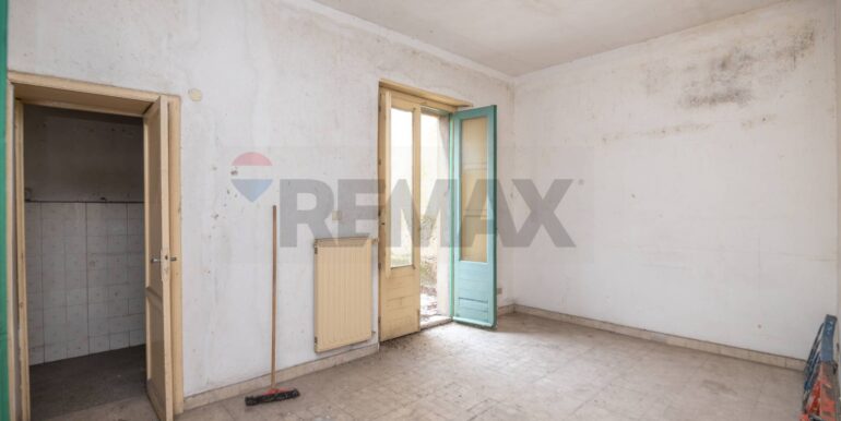 20250218120239-930229-2