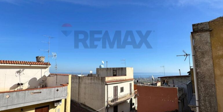 20250218175200-930390-7