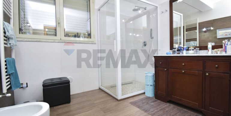 20250228204341-933364-18