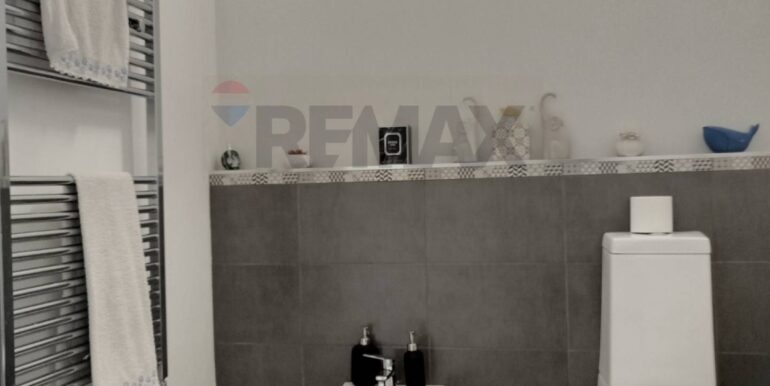 2025030275203-933359-16