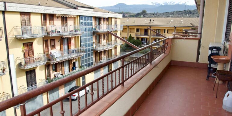 20250303183400-933660-13