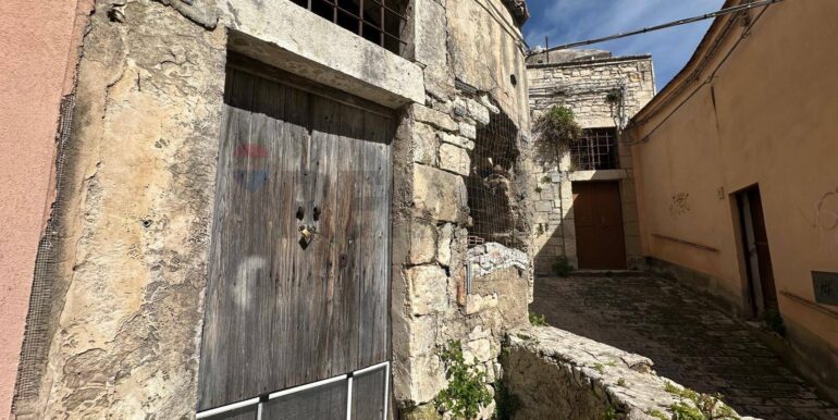 20250306102943-934239-14