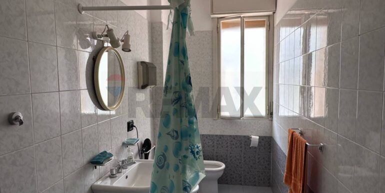 20250310181125-935556-14