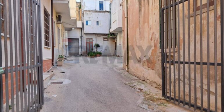 20250318202525-937501-7