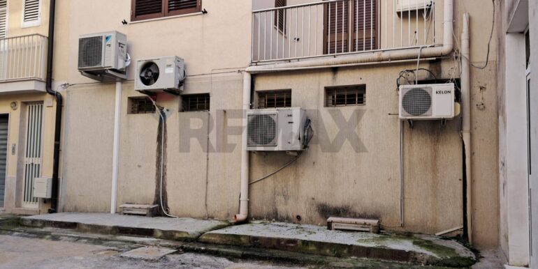 20250318202526-937501-8