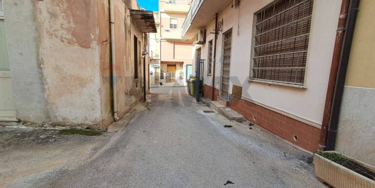 20250318202528-937501-9