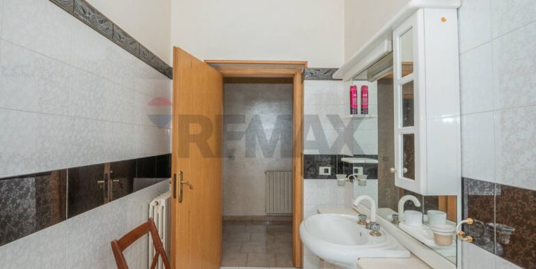 20250320182758-935945-18