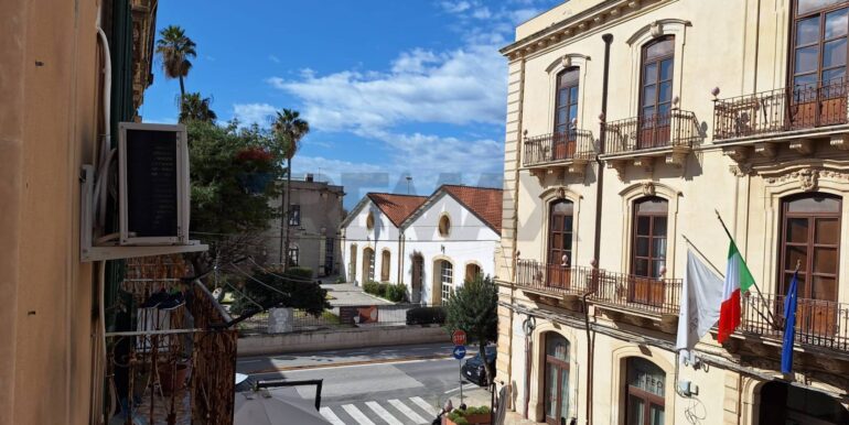 2025032192044-938006-22