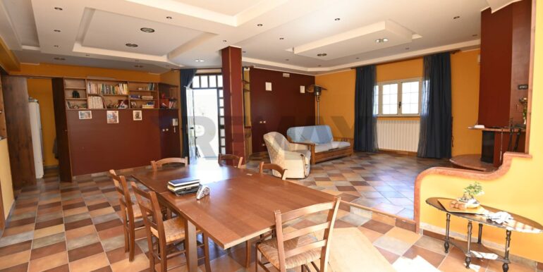 20250325104820-938714-5