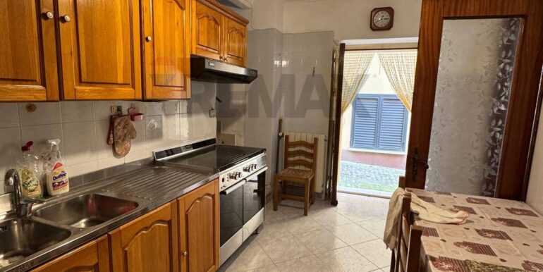 20250325110648-938716-3