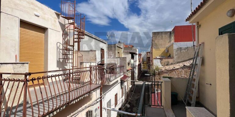 2025033180426-939700-8