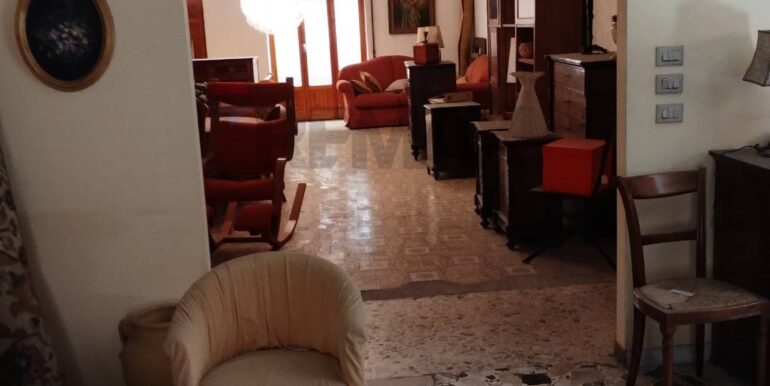 20250401205659-940261-7