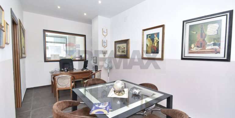 20250403121202-941533-11