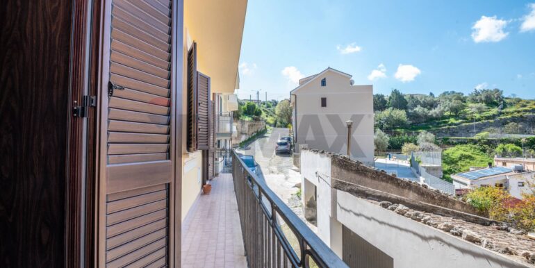 20250407191431-942601-1