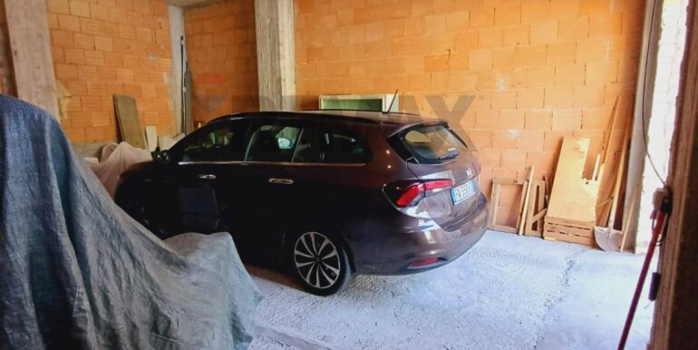 20250408184116-942406-8