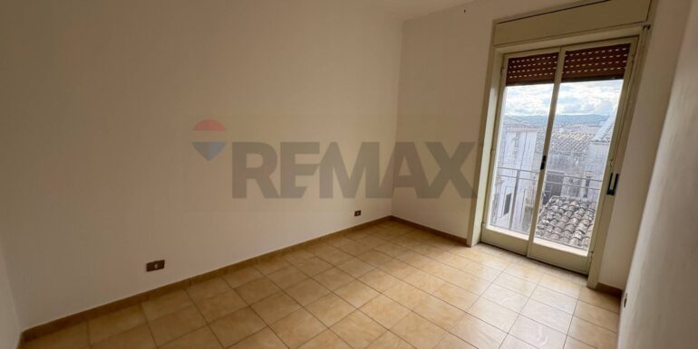 20250418175605-944762-10