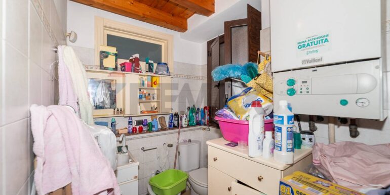 20250423190506-945267-15