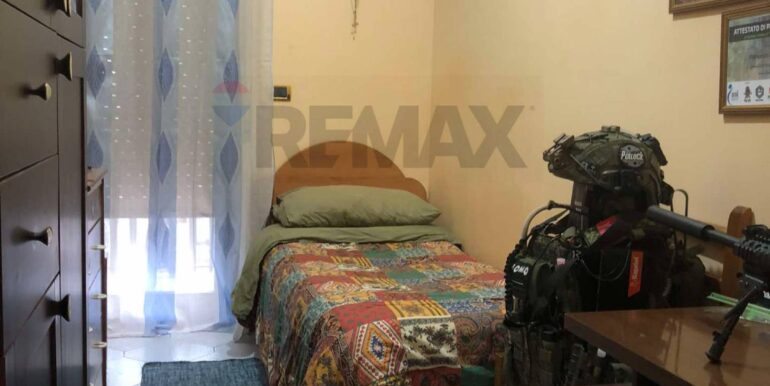 2025042491854-945299-11