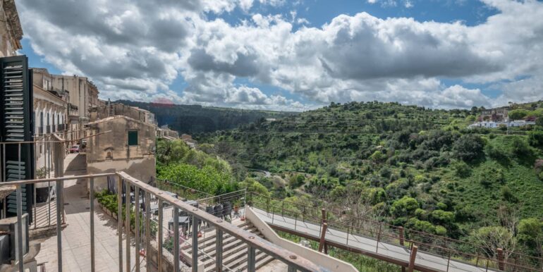 20250503152248-945008-22