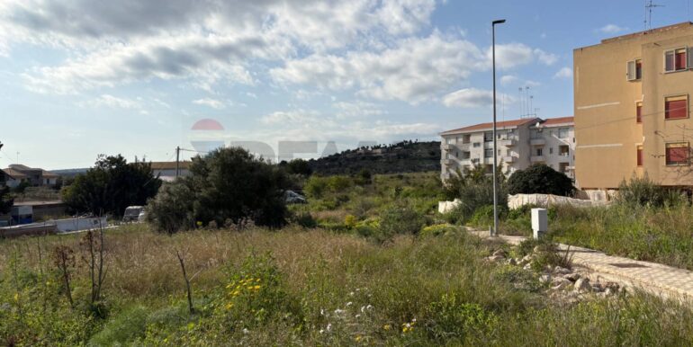 20250512200458-948177-12