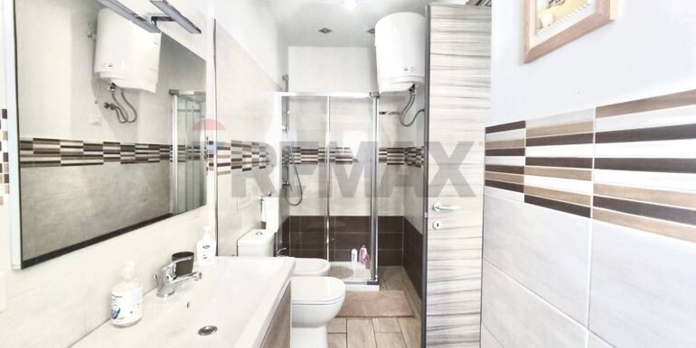 20250528224845-952281-12