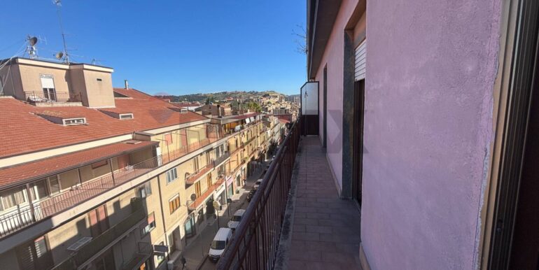 20250530161200-952867-8