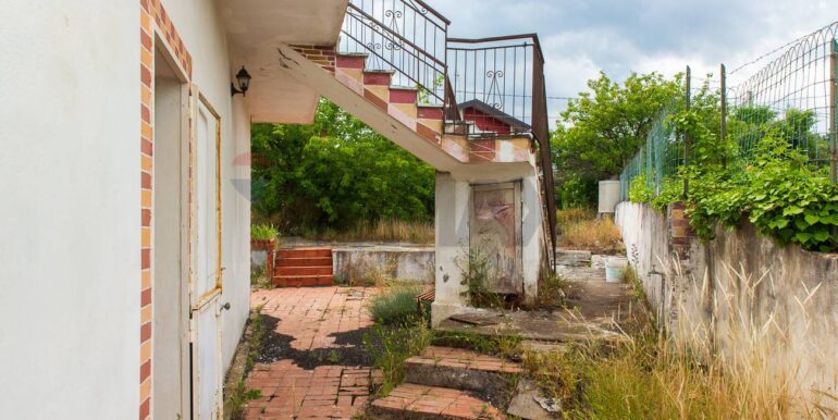 20250530235609-952986-4