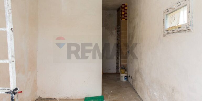 20250530235611-952986-5