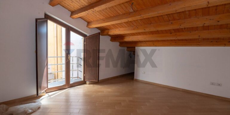 20250606100251-951182-32